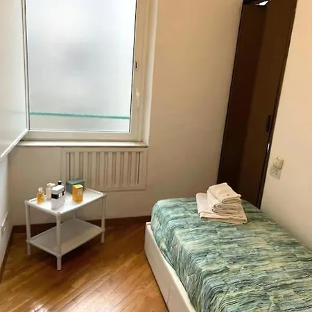 Casa vacanze Cozy Terrace Termini Roma
